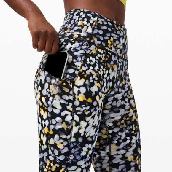 NWOT Lululemon  Crop II 19" Non-Reflective size 4 - Picture 5 of 13